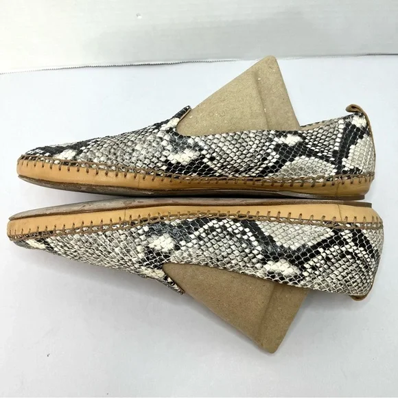 Veronica Beard Jaide Snake Print Moccasin Loafer Size 8M Slip on Flats Exotic - Picture 11 of 13